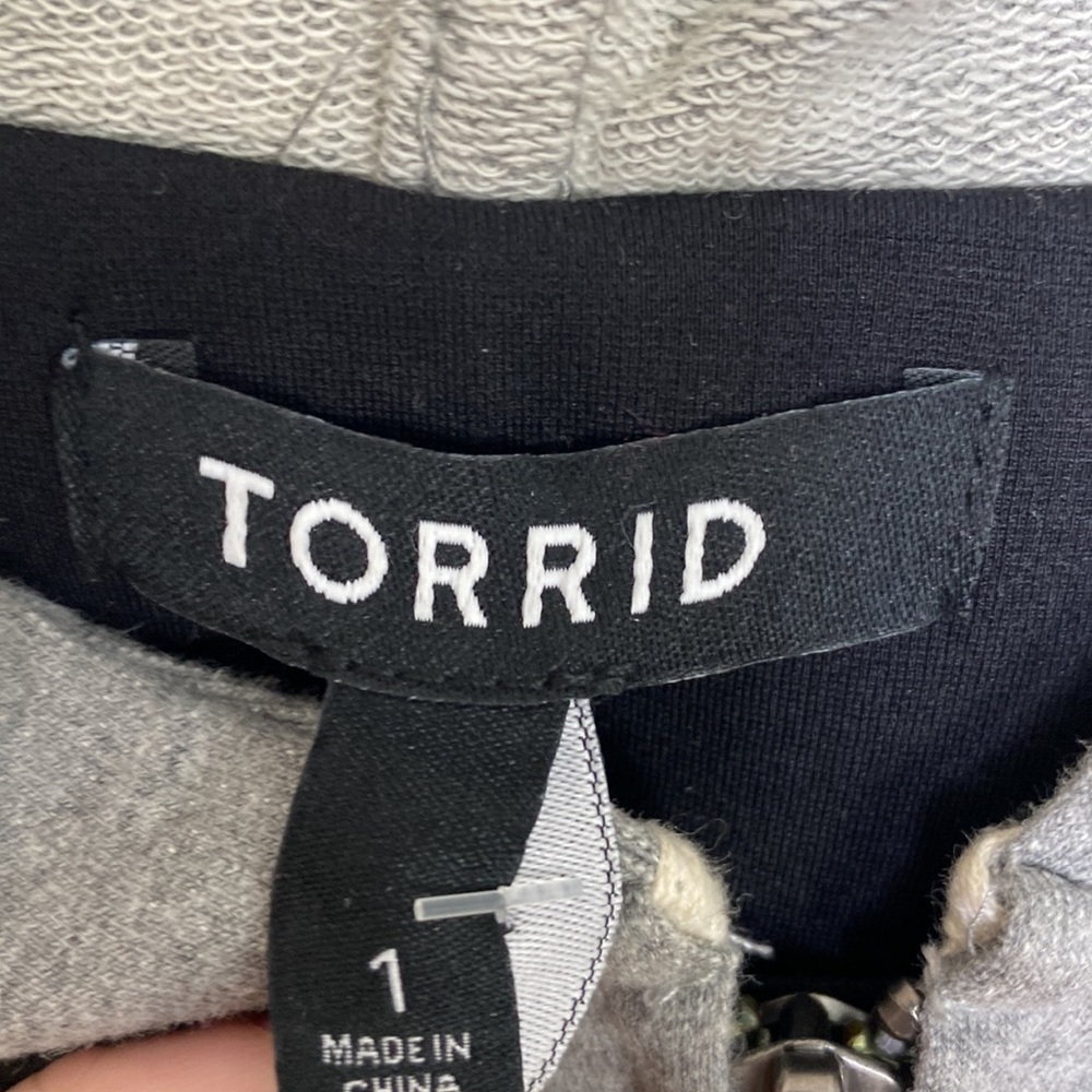 SOLD NWT Torrid PONTE & FRENCH TERRY LAYERED HOODED BLAZER - Picture 3 of 8